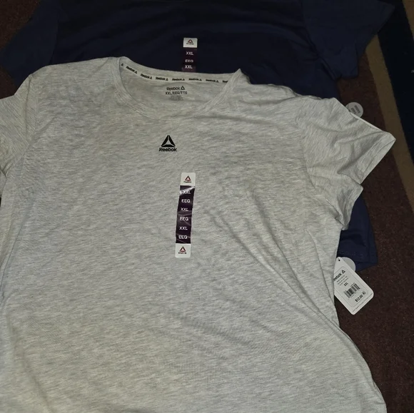 New! Lot Of 2, XXL Reebok Classic T-Shirts In Cobalt And Grey - Picture 2 of 9